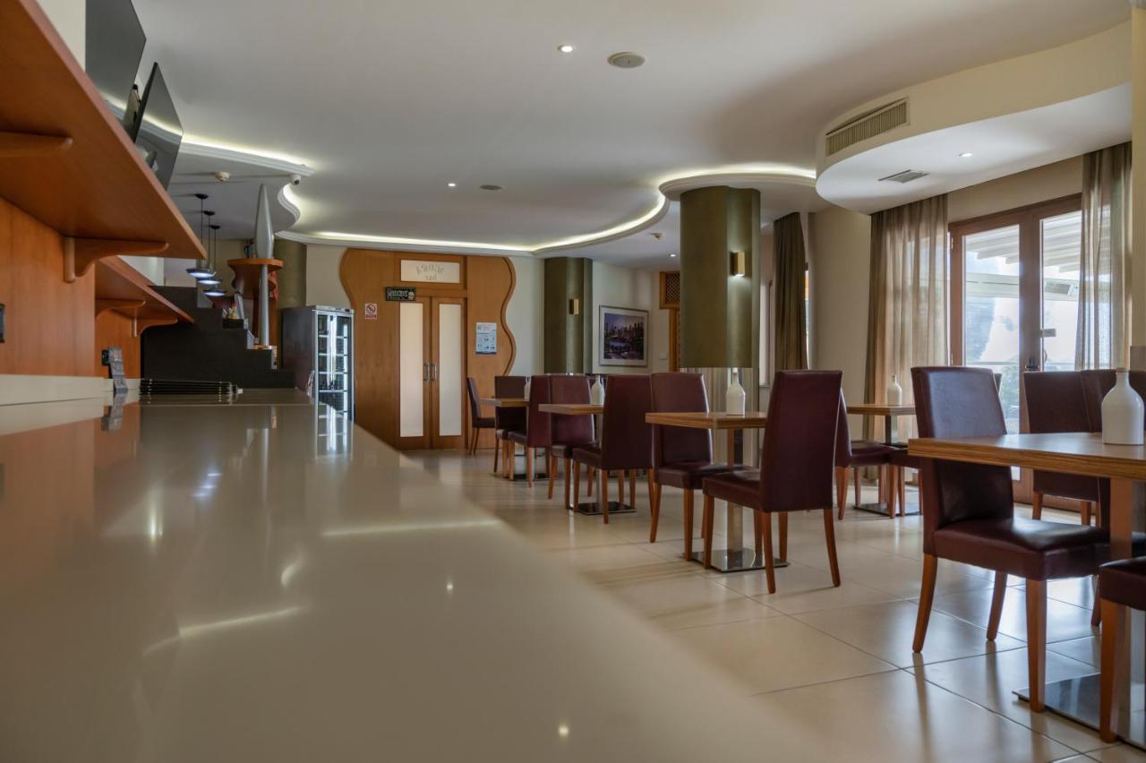 Hotel Agora Sure Hotel Collection By Best Western Lago Patria Εξωτερικό φωτογραφία