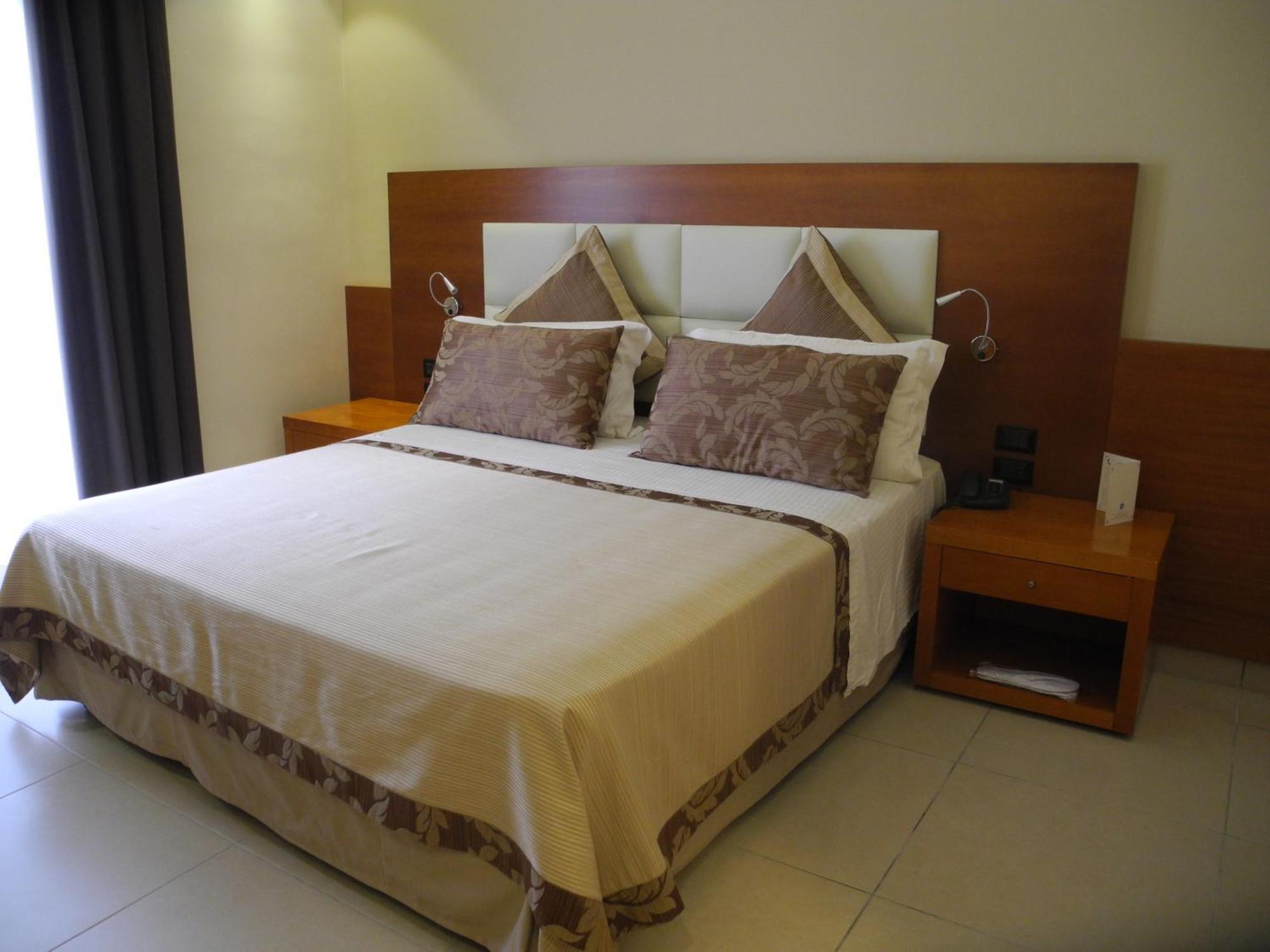 Hotel Agora Sure Hotel Collection By Best Western Lago Patria Εξωτερικό φωτογραφία